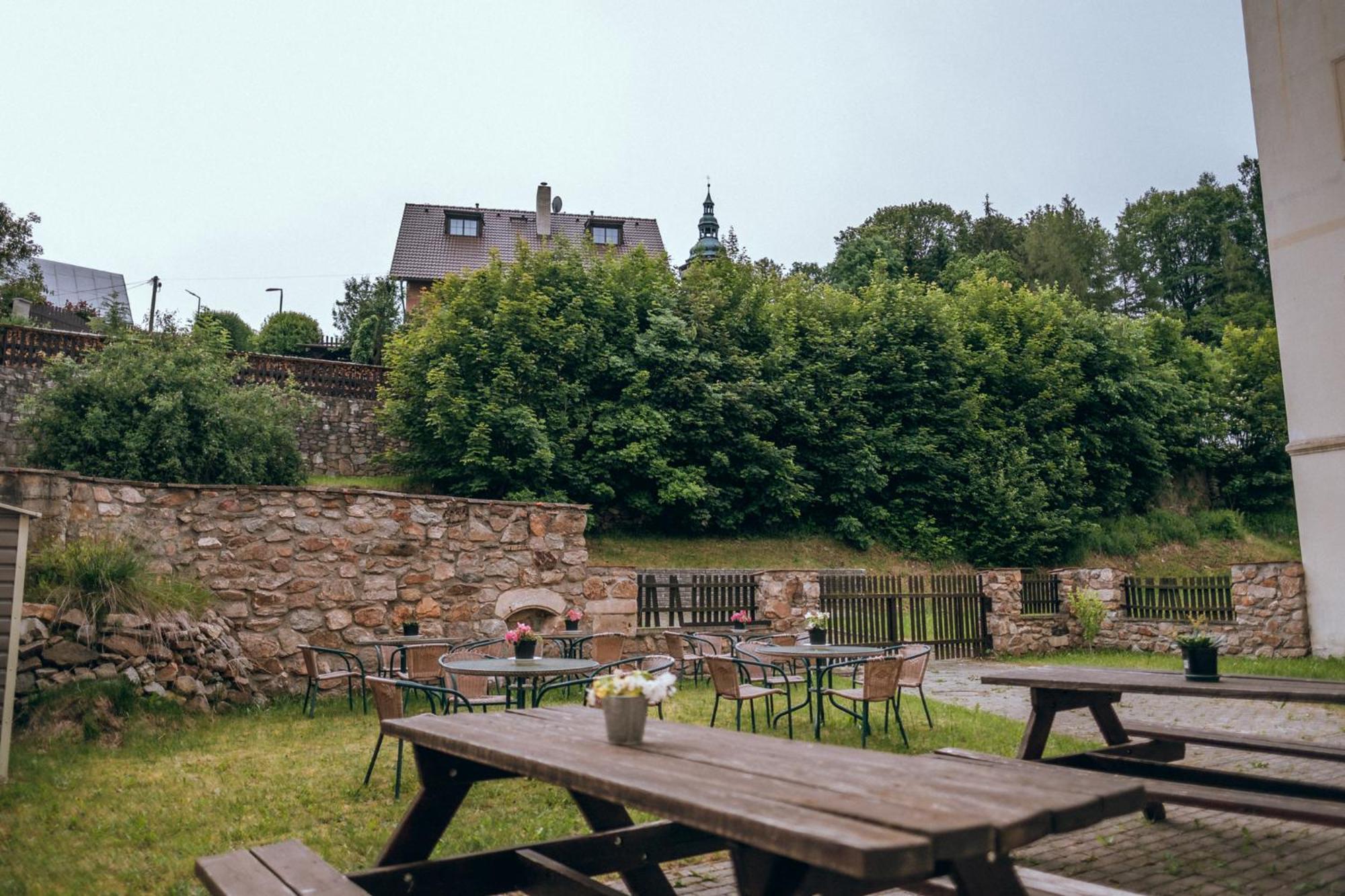 U Stare Cesty Hotel Horní Slavkov Eksteriør billede